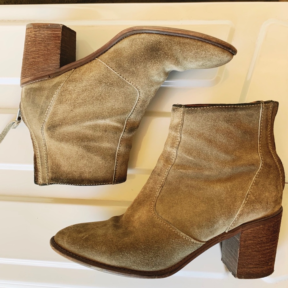 Madewell Ames tan suede ankle boots, size 7.5
